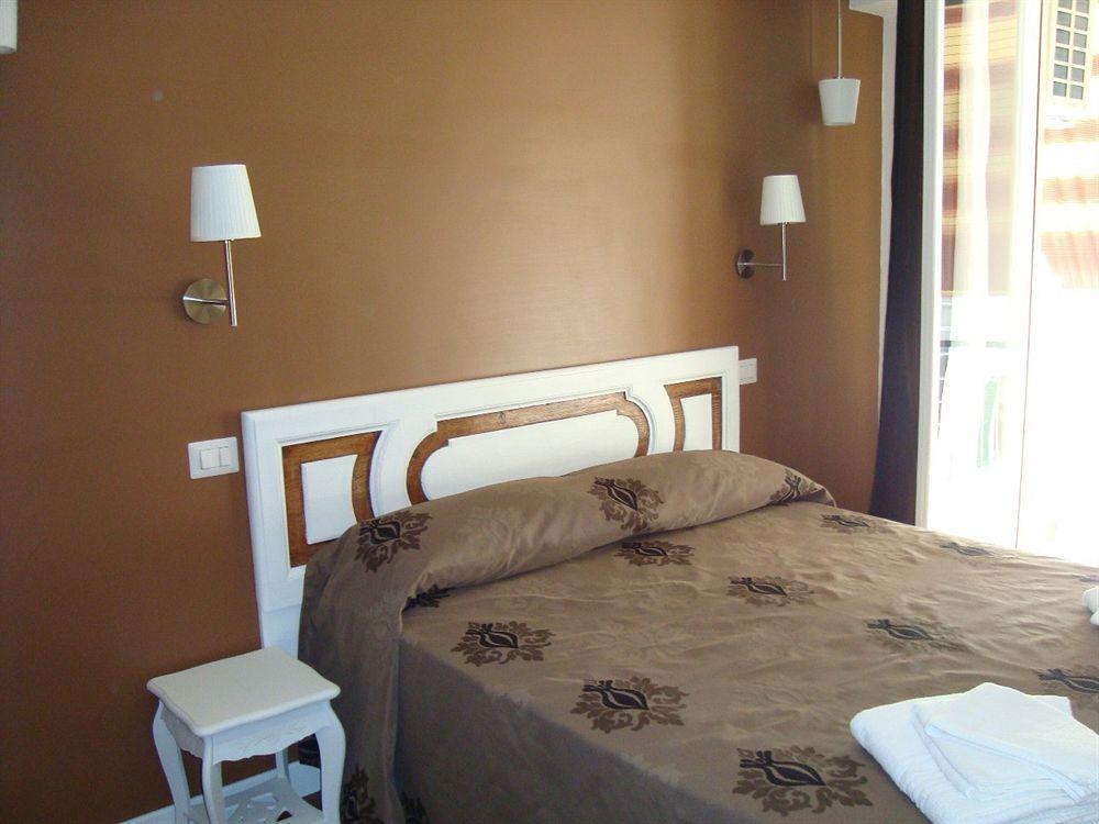 Sotto La Cupola Bed & Breakfast Roma Exterior foto