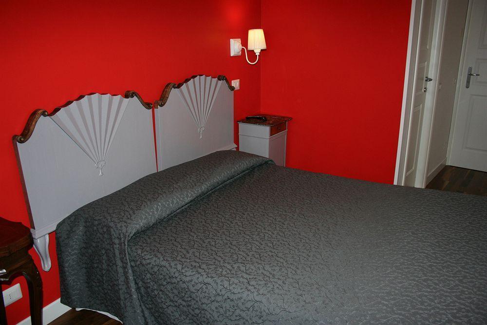 Sotto La Cupola Bed & Breakfast Roma Exterior foto