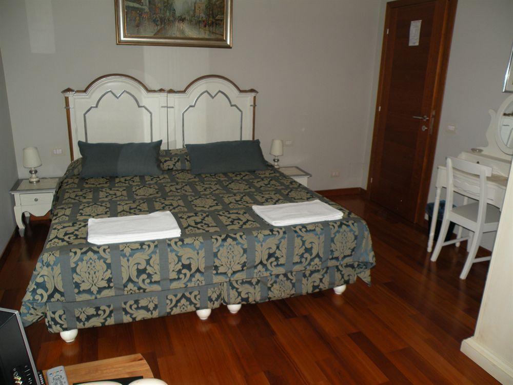 Sotto La Cupola Bed & Breakfast Roma Exterior foto