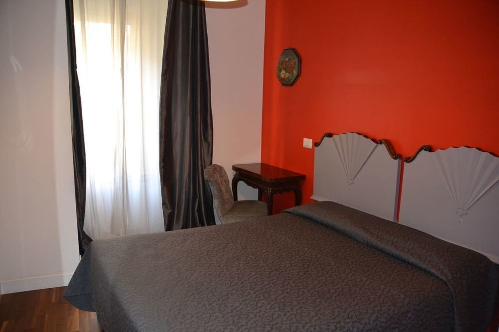 Sotto La Cupola Bed & Breakfast Roma Exterior foto
