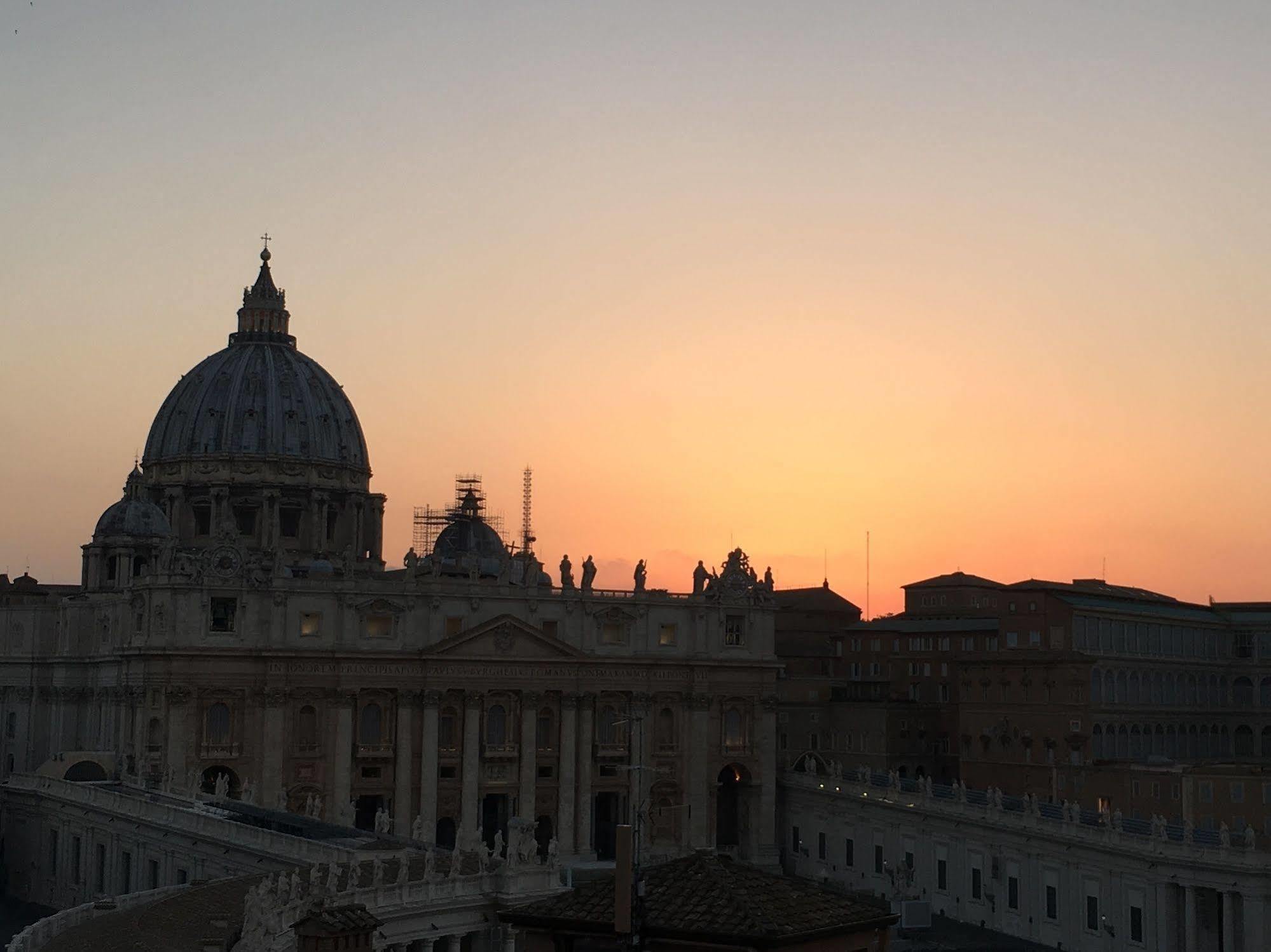 Sotto La Cupola Bed & Breakfast Roma Exterior foto