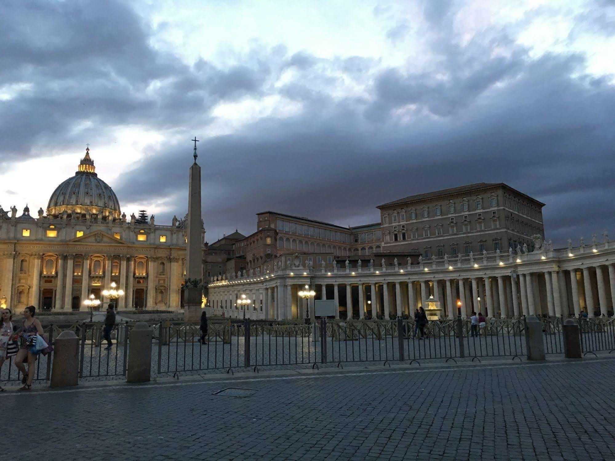 Sotto La Cupola Bed & Breakfast Roma Exterior foto